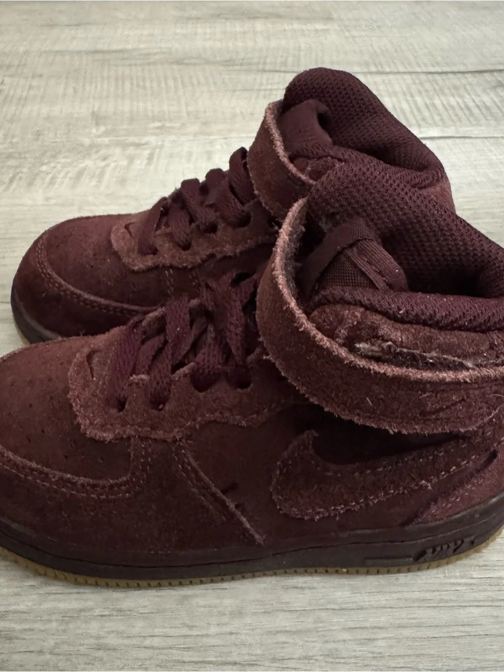 Nike Air Force 1 Mid LV8 Burgundy Crush 859338-600 Toddler Shoes size 8C RARE